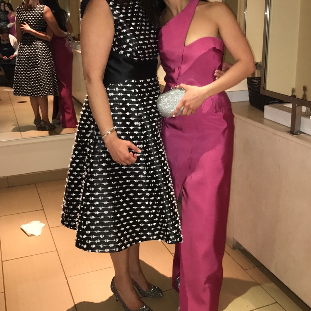 J Mendel Faille Asymetric Sample Gown Sz 2 - image 1